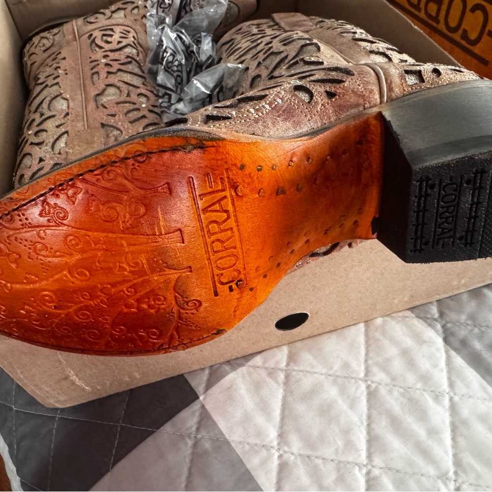 Corral Brown and Tan Western Boots